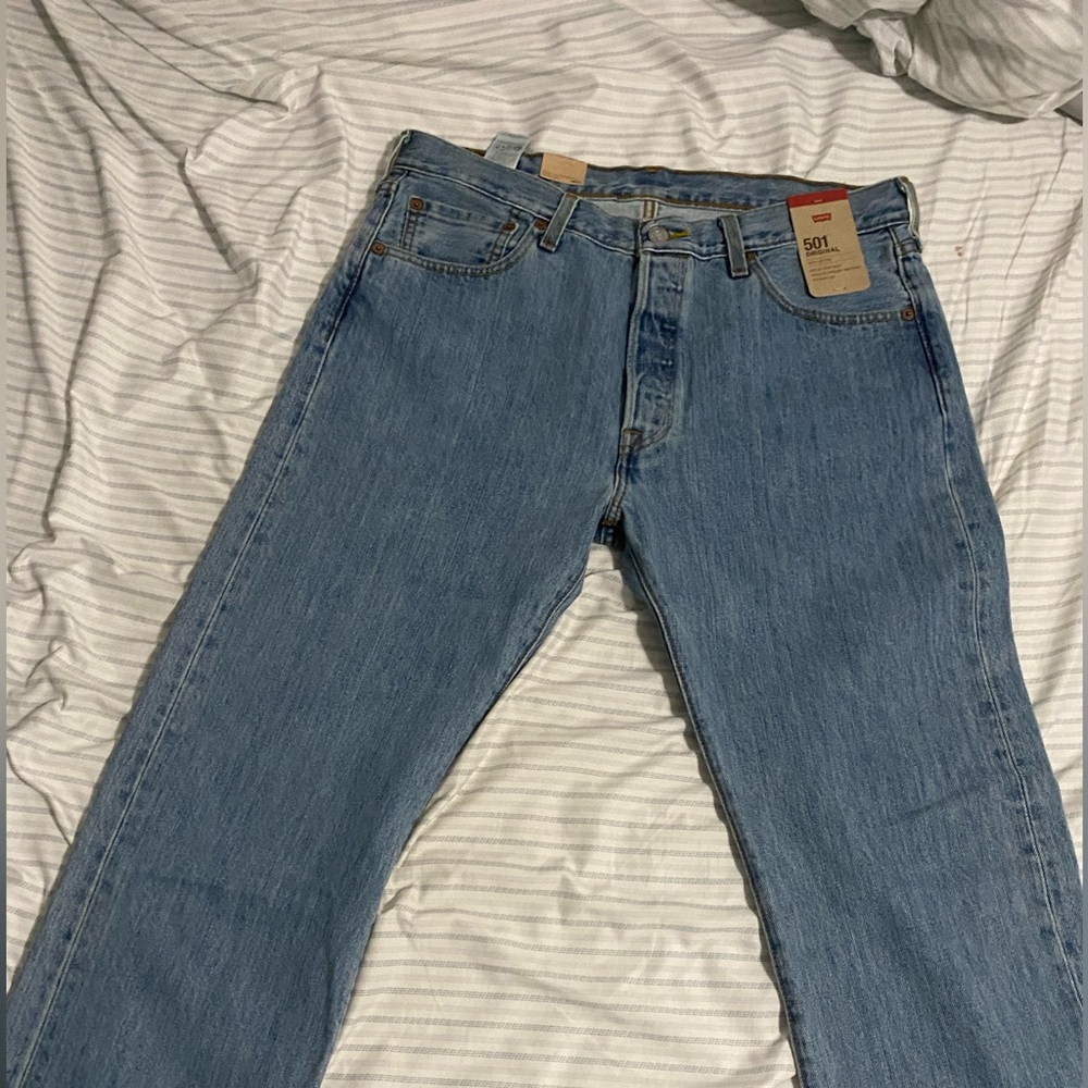 Levi’s 501 Light stonewash size 34X32